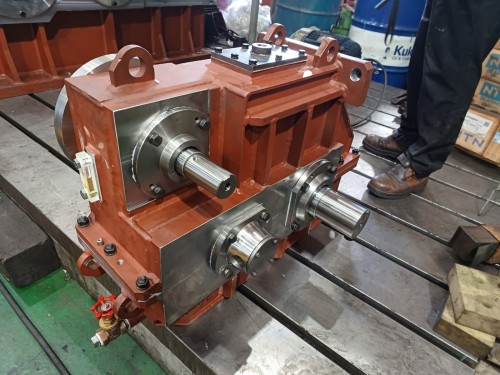 Helical Gear Reducer for Coil Car